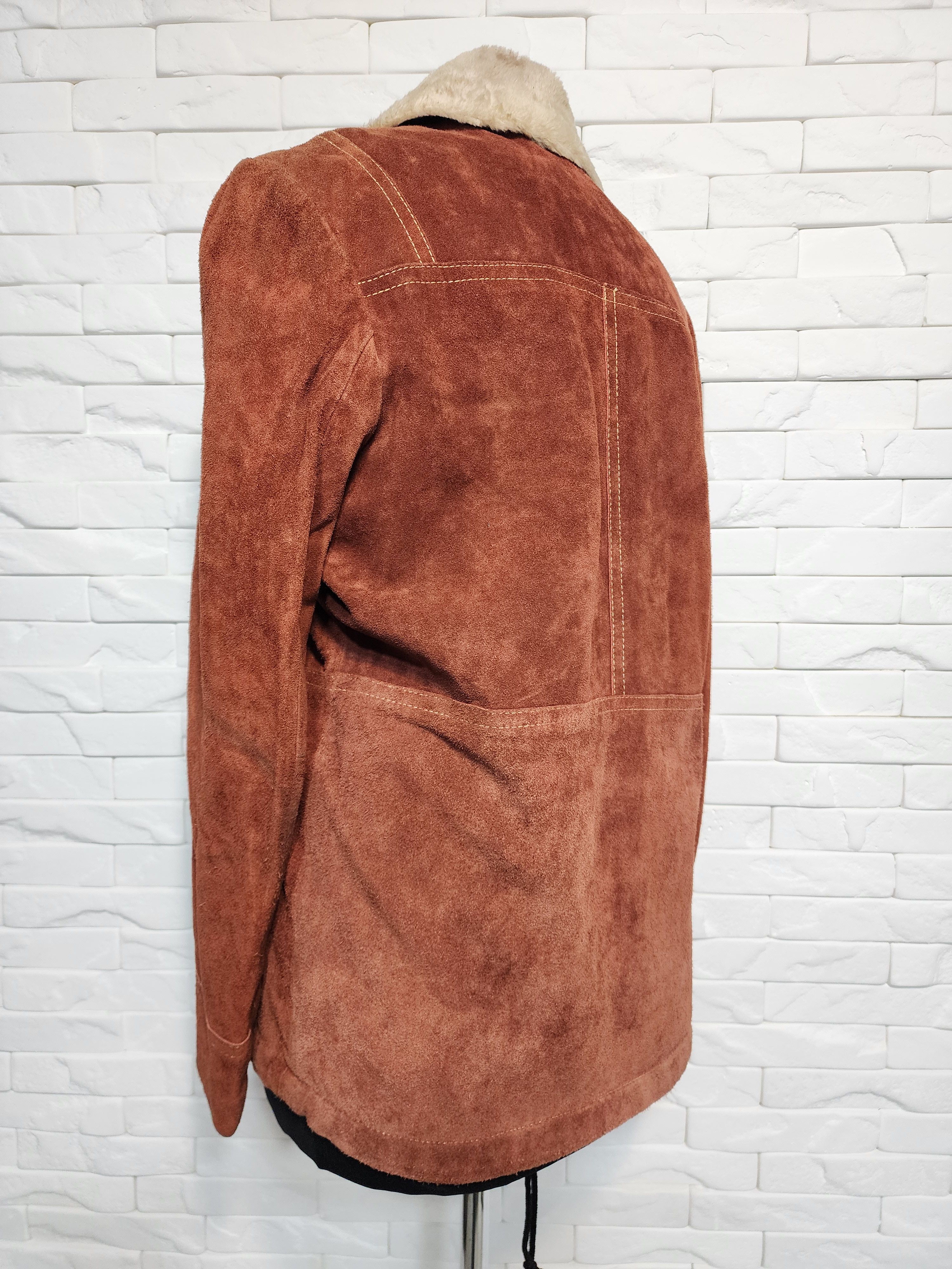 Genuine Leather Men's Suede Style Jacket: Faux Fur Insulation, Size US L / EU 52-54 / 3 - 6 Thumbnail