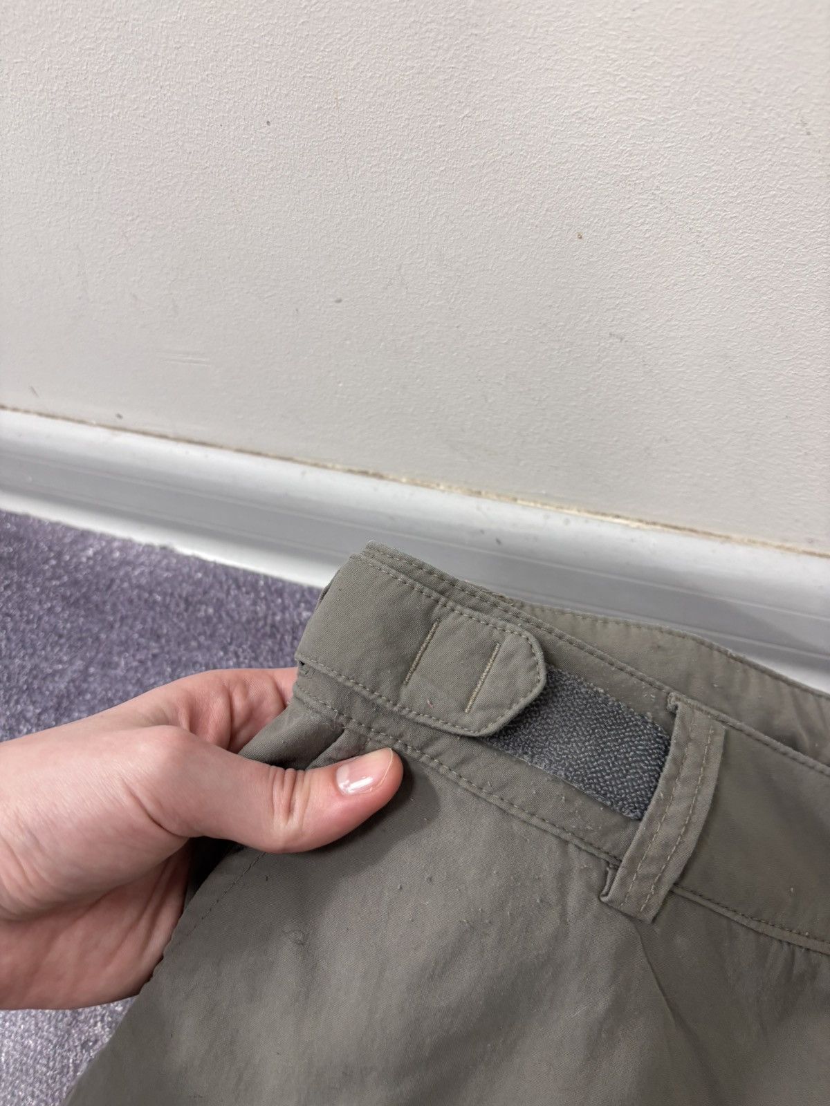 Norrona Norrona Women’s Bitihorn Lightweight Short Khaki Beige Size 30" / US 8 / IT 44 - 8 Thumbnail