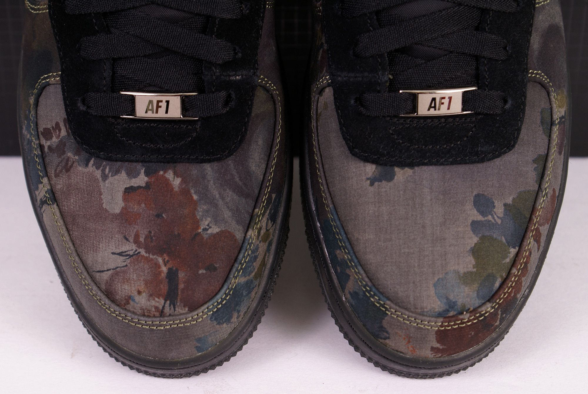Nike 2007 Nike Air Force 1 Premium '07 FLORAL BLACK PINK Cerise Size US 10 / EU 43 - 8 Thumbnail