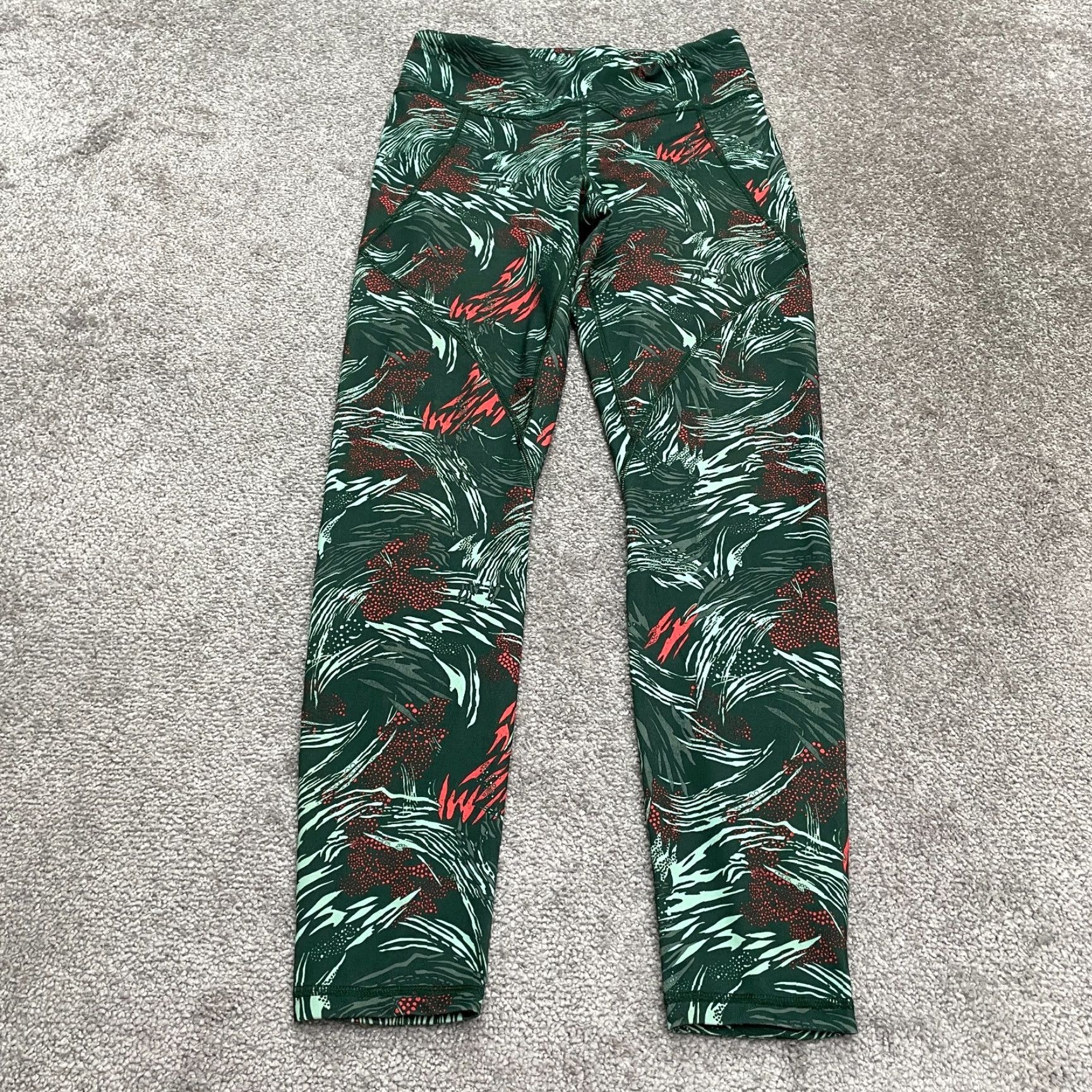 Patagonia Patagonia Leggings Womens M Green Patterned Active Yoga Compression Size 32" / US 10 / IT 46 - 2 Thumbnail