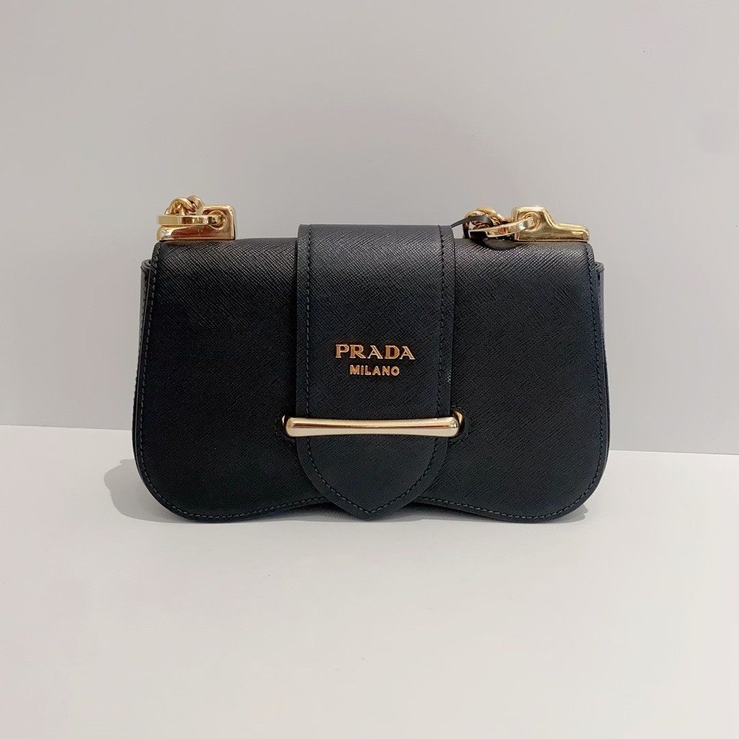 Prada Pre-loved Bag Very good condition Size ONE SIZE - 1 Thumbnail
