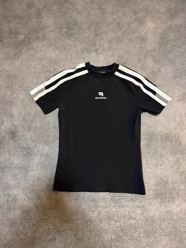 Balenciaga Balenciaga Shrink tight T-shirt Size US XS / EU 42 / 0 - 1 Thumbnail