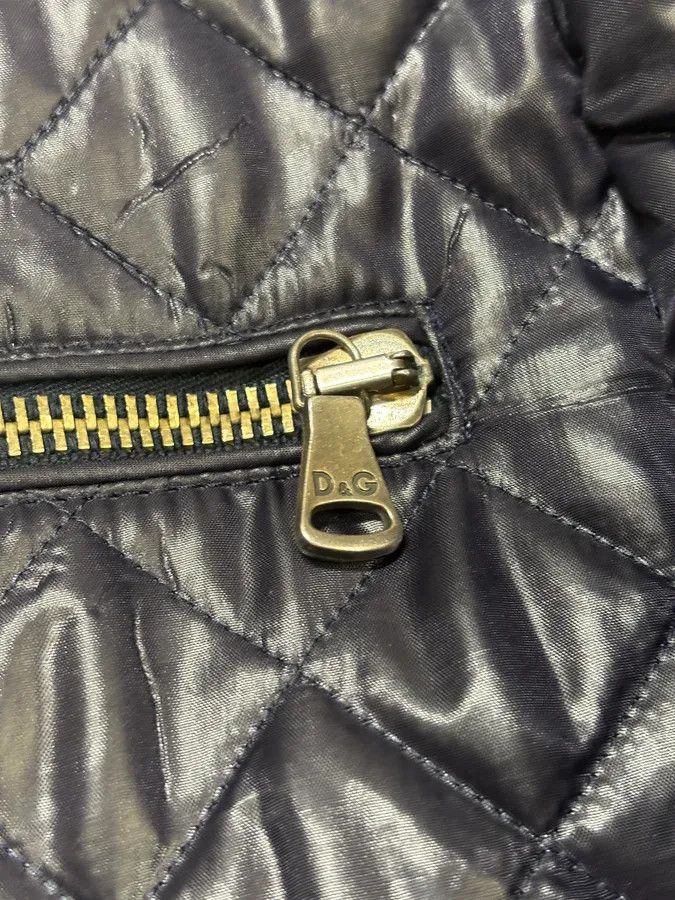 Dolce & Gabbana 2000s Dolce & Gabbana Dark Purple Nylon Quilted Jacket Size US S / EU 44-46 / 1 - 9 Thumbnail
