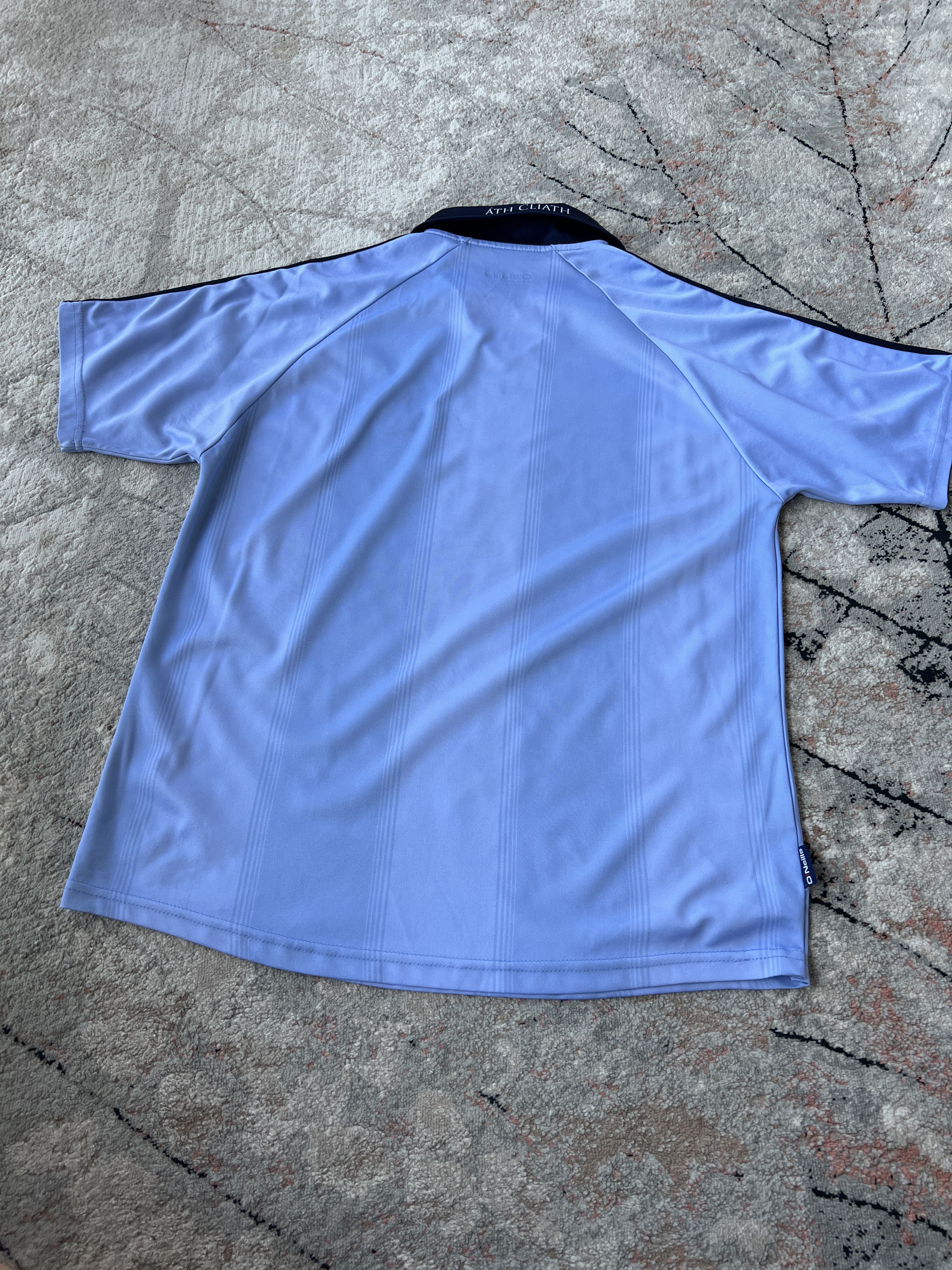 O'Neill GAA ATH Cliath Dublin Vodafone Jersey Size US L / EU 52-54 / 3 - 4 Thumbnail