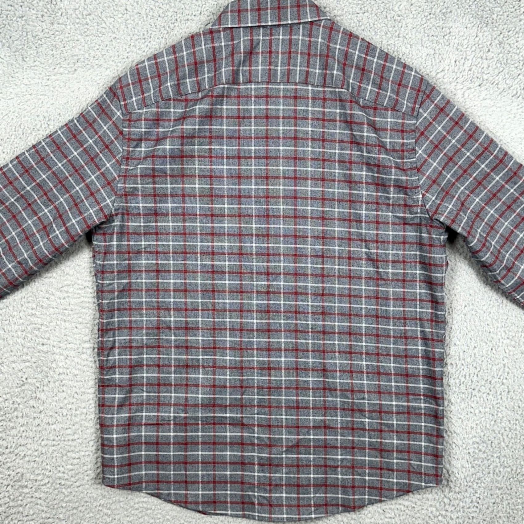 UNTUCKit UNTUCKit Mens M Shirt Button-Up Gray Red Plaid Pocket Stretch Casual EUC Size US M / EU 48-50 / 2 - 2 Thumbnail