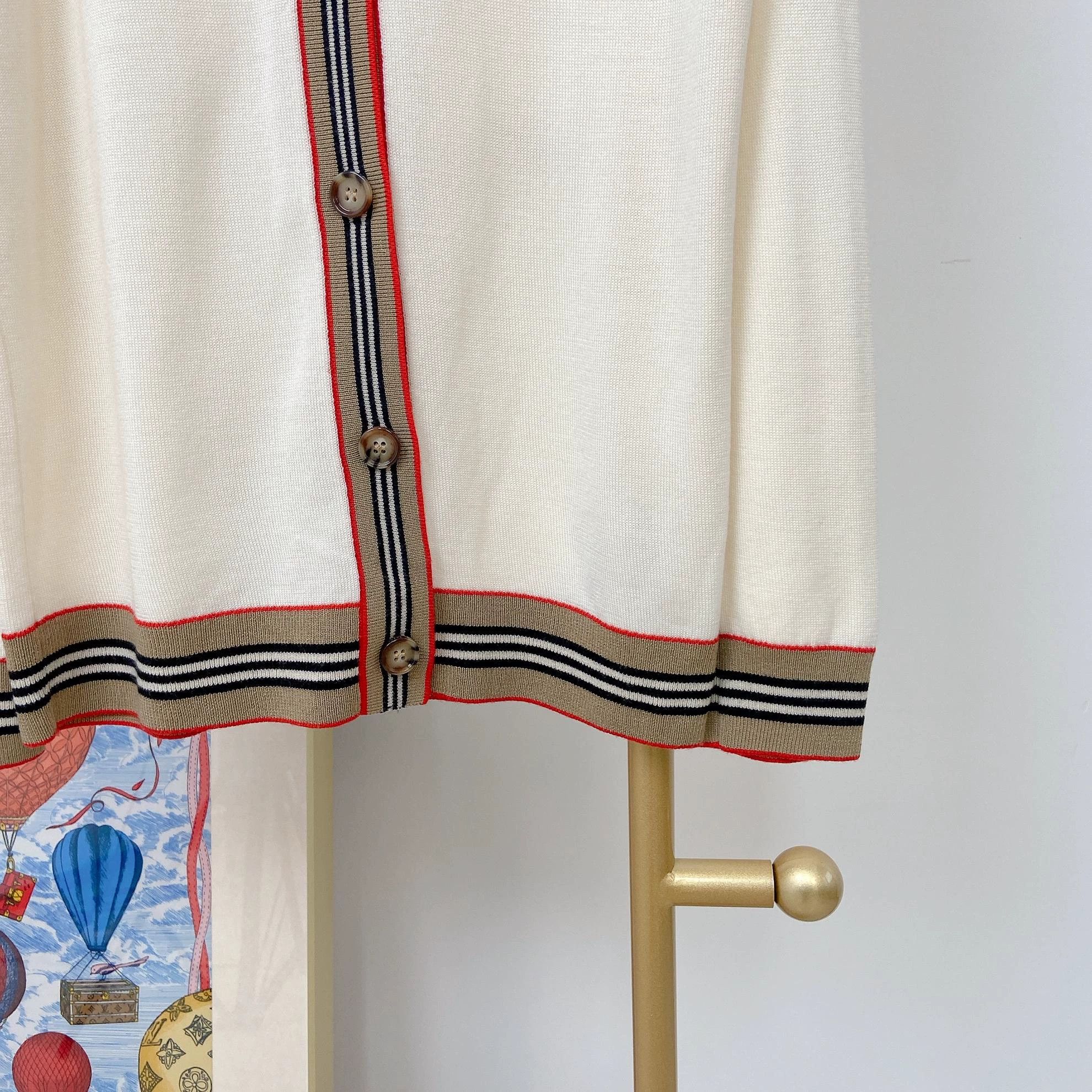 Burberry Burberry White Knit Cardigan 14Y New With Tags Size XS / US 0-2 / IT 36-38 - 5 Thumbnail
