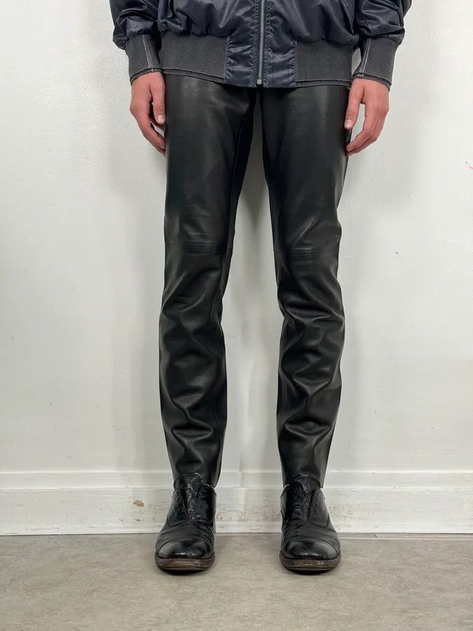 Gucci 2000s Gucci Black Minimalist Leather Slim Pants by Tom Ford Size US 30 / EU 46 - 2 Thumbnail