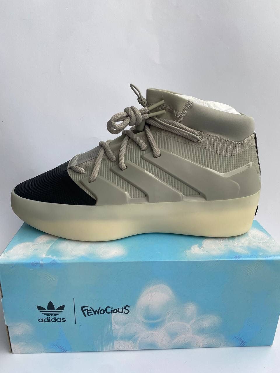 Adidas × Fear of God adidas Fear of God Athletics One Carbon Sesame size 13 Size US 13 / EU 46 - 9 Thumbnail
