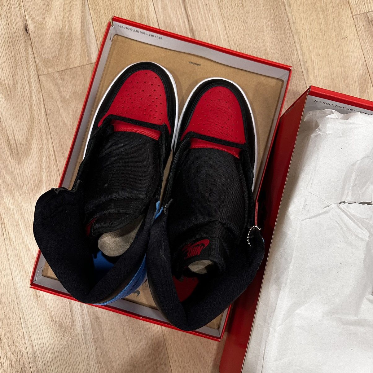 Jordan Brand Air Jordan 1 high NC to CHI Size US 9.5 / IT 39.5 - 3 Thumbnail