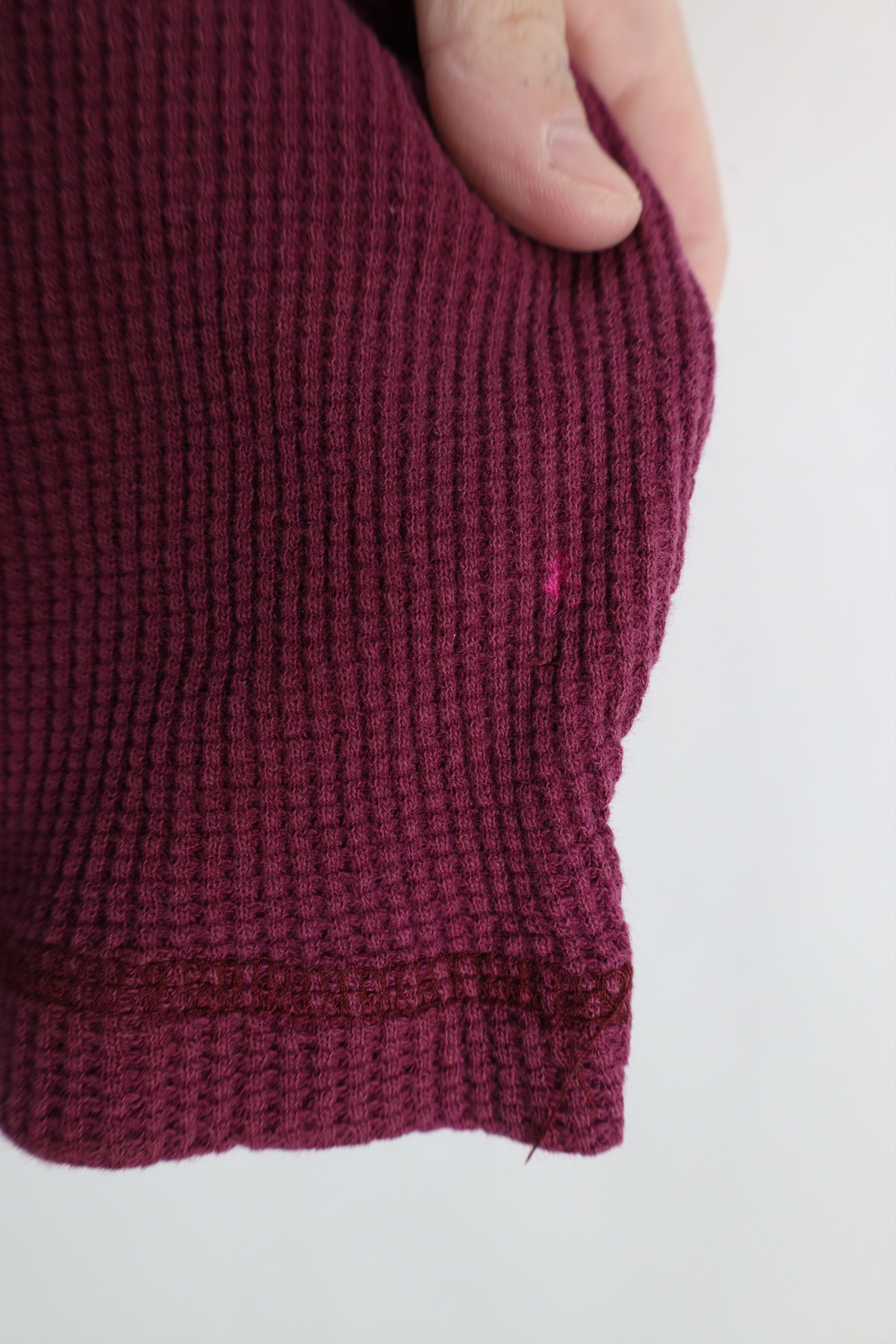 Vintage Vintage 90s Streetwear Waffle Knit Henley T-Shirt Red Size XL / US 12-14 / IT 48-50 - 12 Thumbnail
