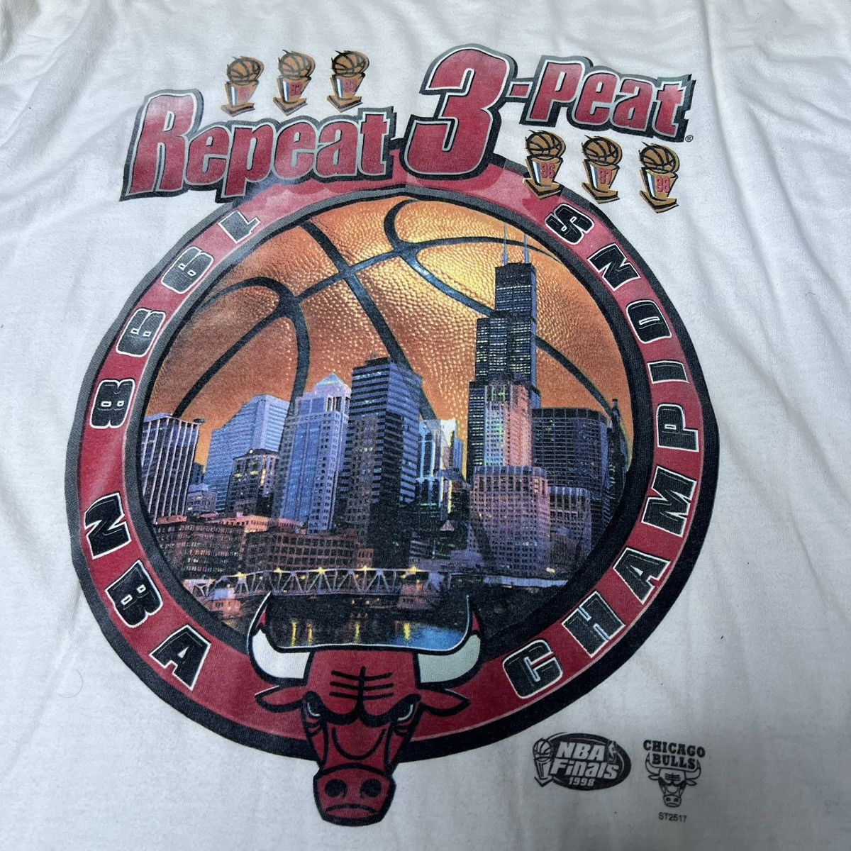 Vintage Vintage 90s Bulls Era T Shirt Bundle Lot 4 Men’s XL Size US XL / EU 56 / 4 - 7 Thumbnail