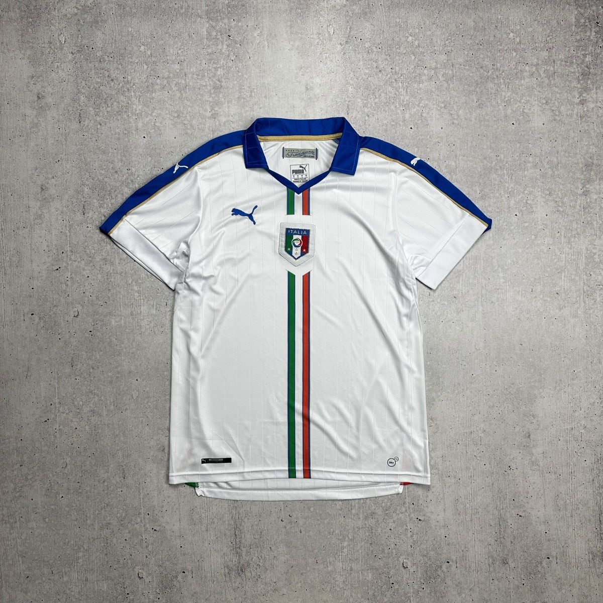 Puma × Vintage Puma Italy Soccer Jersey 2015-16 Football Vintage Size US S / EU 44-46 / 1 - 1 Thumbnail