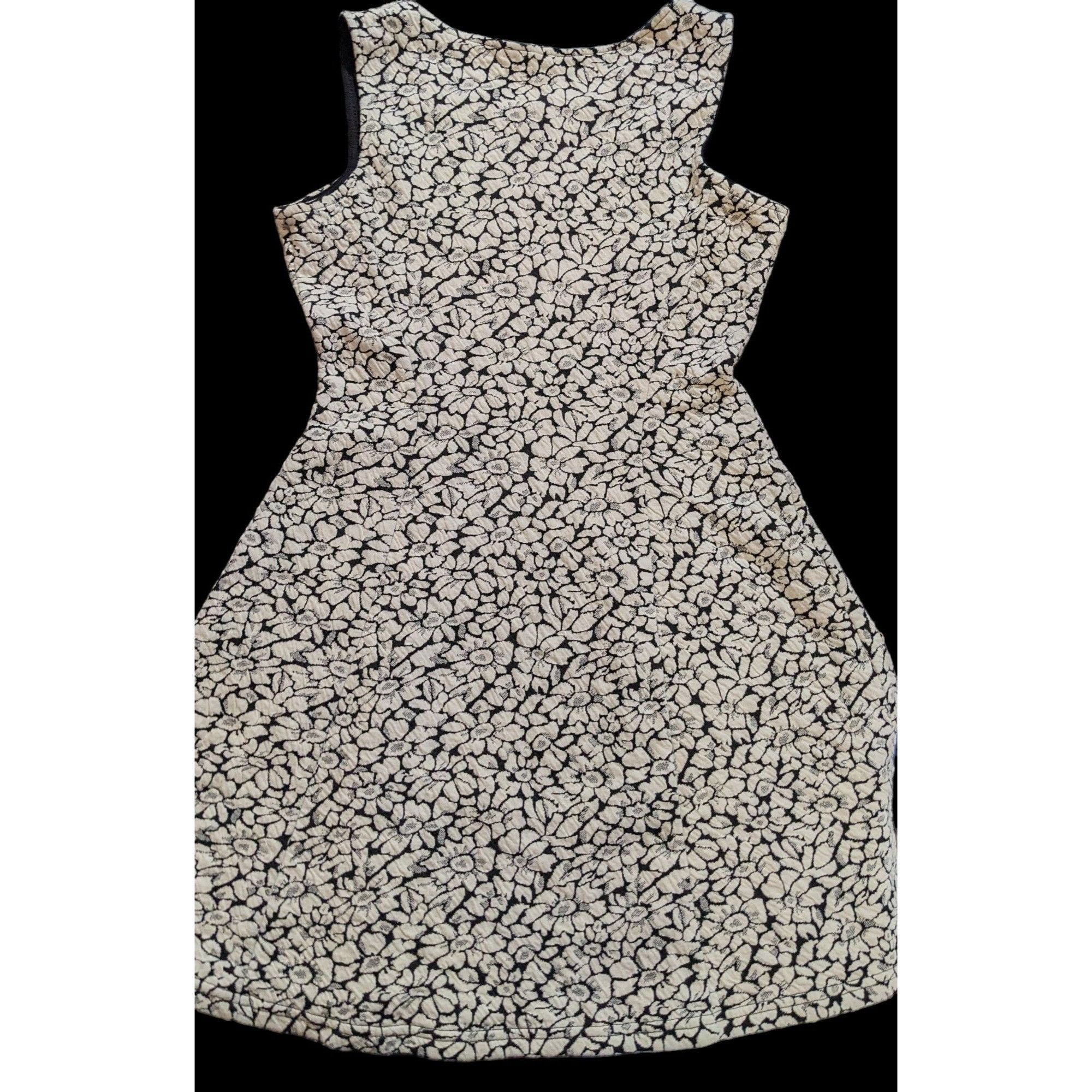 Divided Divided H&M Daisy Dress Size M / US 6-8 / IT 42-44 - 14 Thumbnail