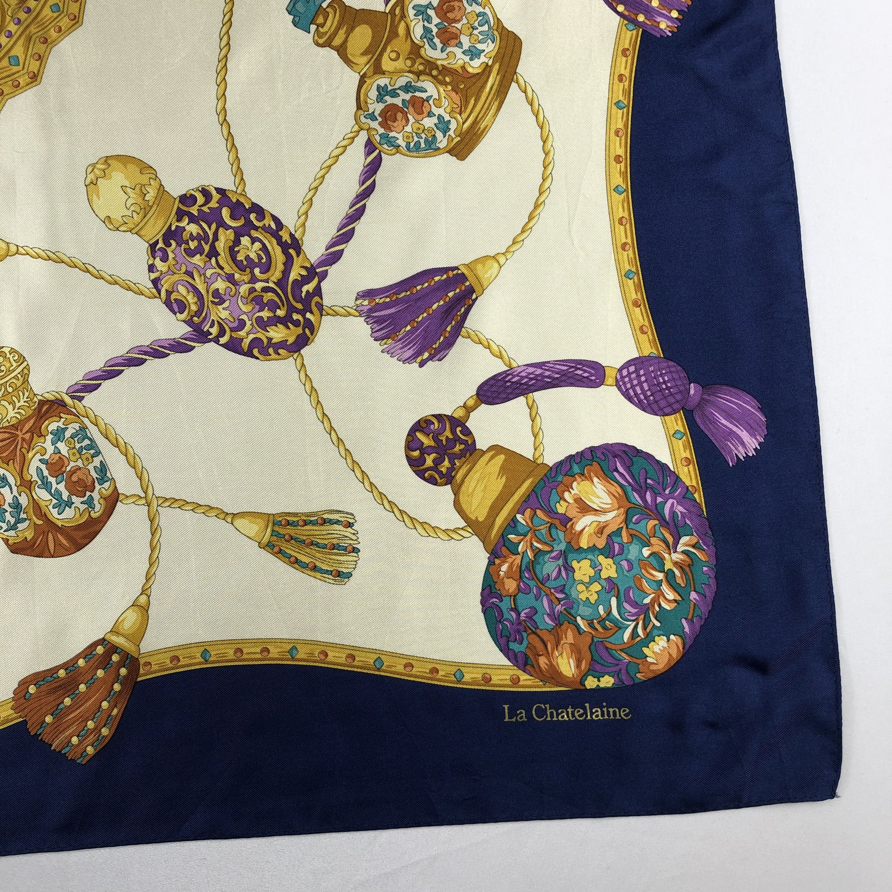 Vintage Vintage La Chatelaine Silk Scarf Size ONE SIZE - 4 Thumbnail