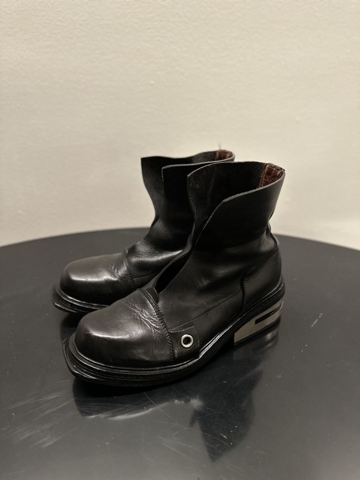 Dirk Bikkembergs Dirk Bikkembergs Black Bungee Cord Metal Heel Leather boots Size US 9 / EU 42 - 2 Thumbnail