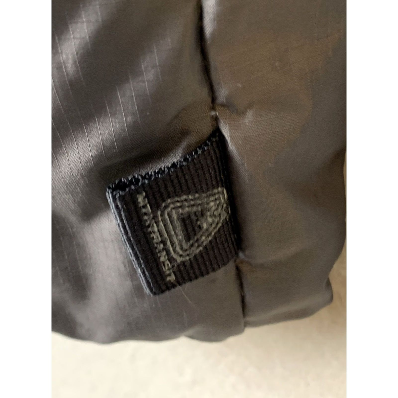 Vintage Columbia Vest Mens XL Gray Down Puffer Quilted Full Zip Insulated Outdoor Ski Hiking Travel Casual Autumn Winter Fall Spring Ready-to-Wear Logo Zipper Size US XL / EU 56 / 4 - 5 Thumbnail
