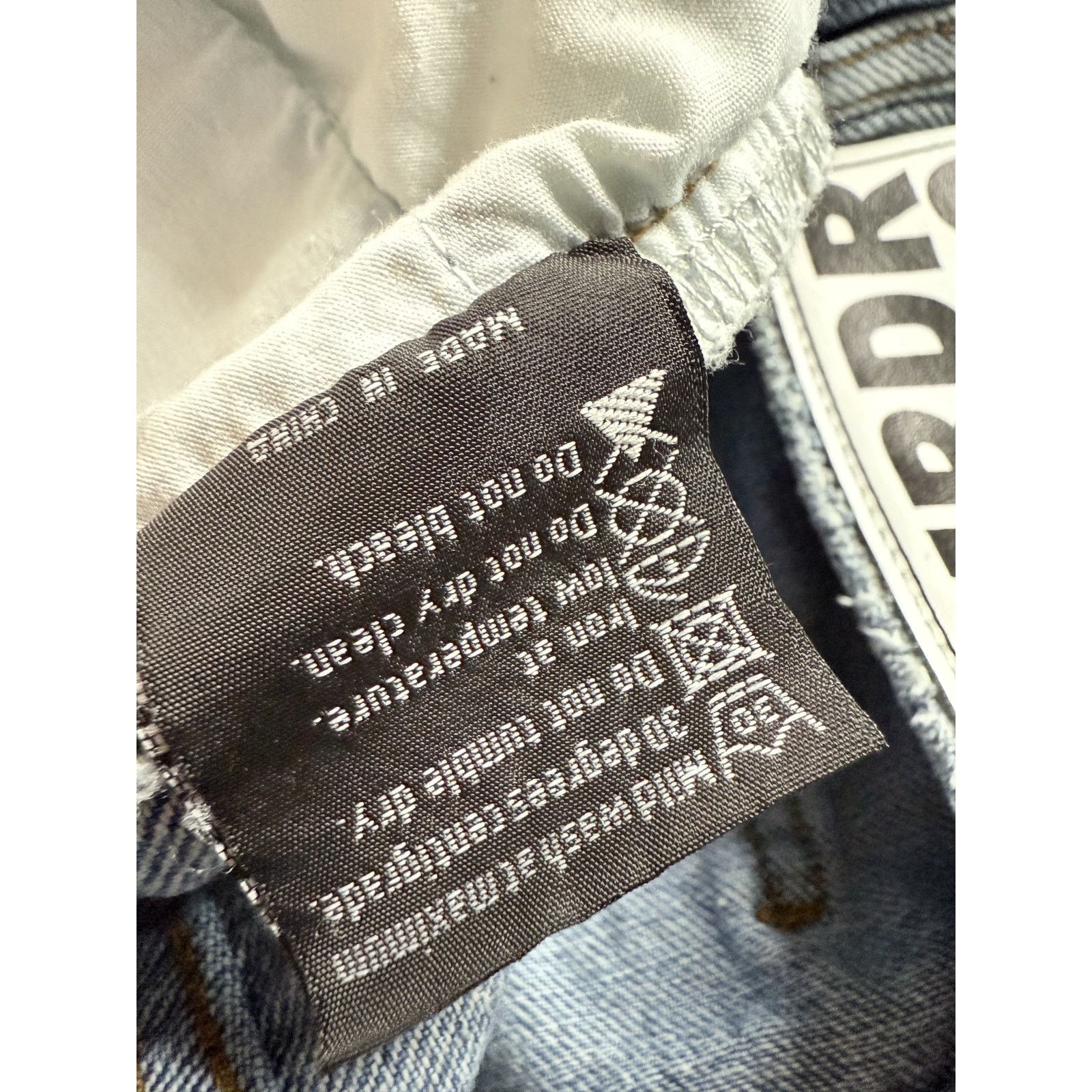 Who Decides War WDW Jeans Lightwash Metal Window Used 34 Size US 34 / EU 50 - 5 Thumbnail
