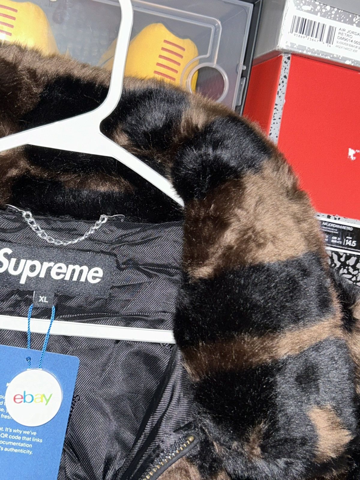 Supreme Supreme Faux Fur Repeater Bomber Jacket Brown SS18 XL NEW Size US XL / EU 56 / 4 - 10 Thumbnail