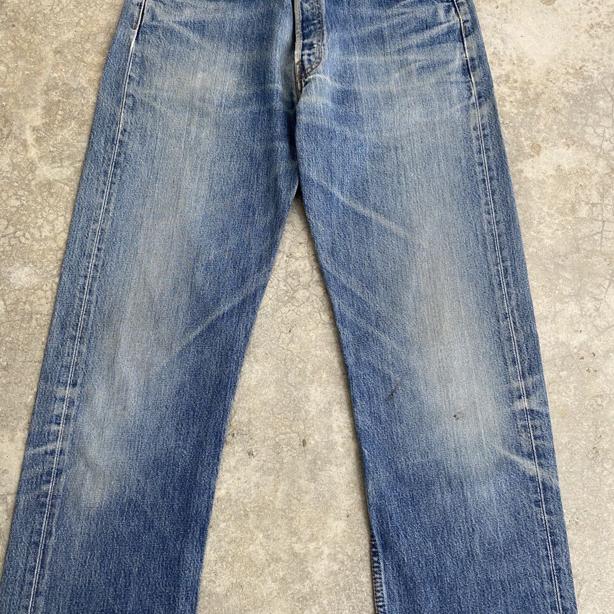 Levi's Size 32x35 Vintage Levis 501 Faded Stonewashed Blue Jeans Size US 32 / EU 48 - 4 Thumbnail
