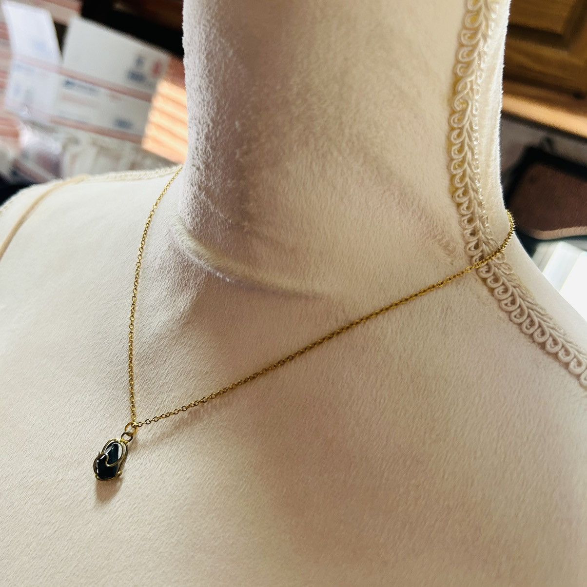 Handmade Handcrafted black agate wire caged pendant on chain necklace Size ONE SIZE - 3 Thumbnail