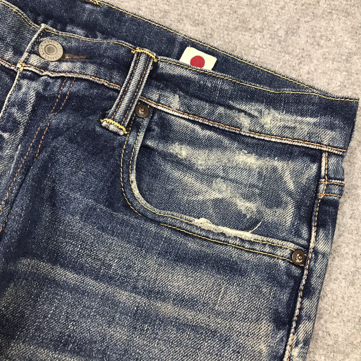 Japanese Brand × Levi's Vintage Clothing LEVIS 502 JAPAN BLUE FADED DENIM PANTS Size US 30 / EU 46 - 8 Thumbnail