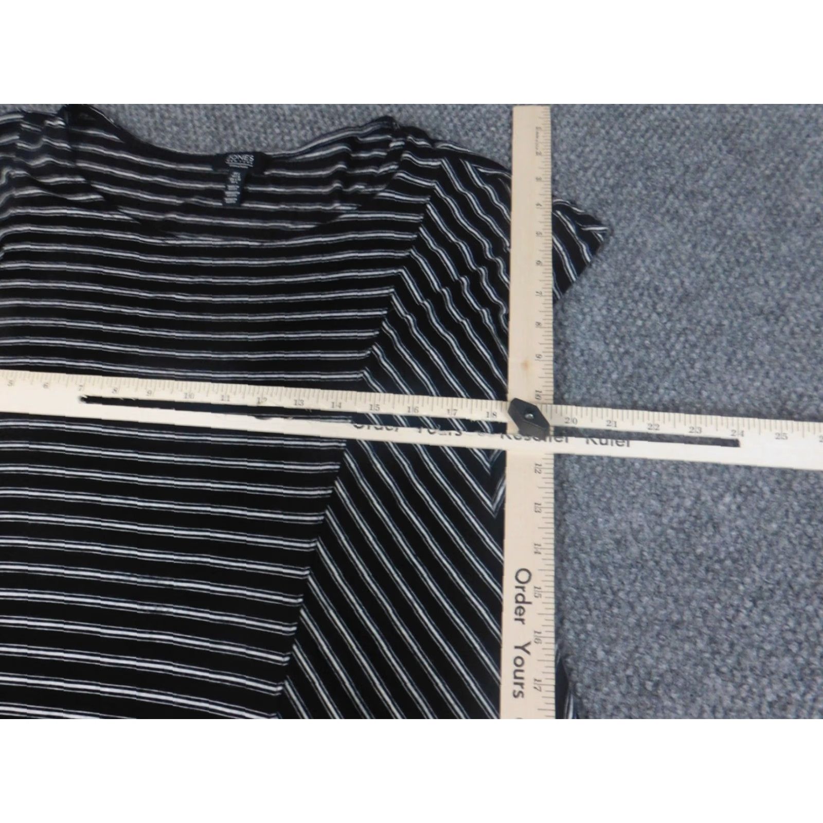 Jones New York Jones New York top Blouse Womens Large Black Striped Crew Neck Pullover Viscose Rayon Cap Sleeve Casual Stretch Comfort Regular Modern Classic Size L / US 10 / IT 46 - 5 Thumbnail