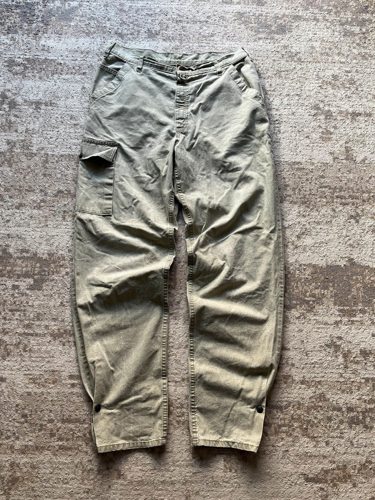 Levi's Levi’s Vintage 1980 Made in France White Tab Cargo Pants Size US 36 / EU 52 - 18 Thumbnail