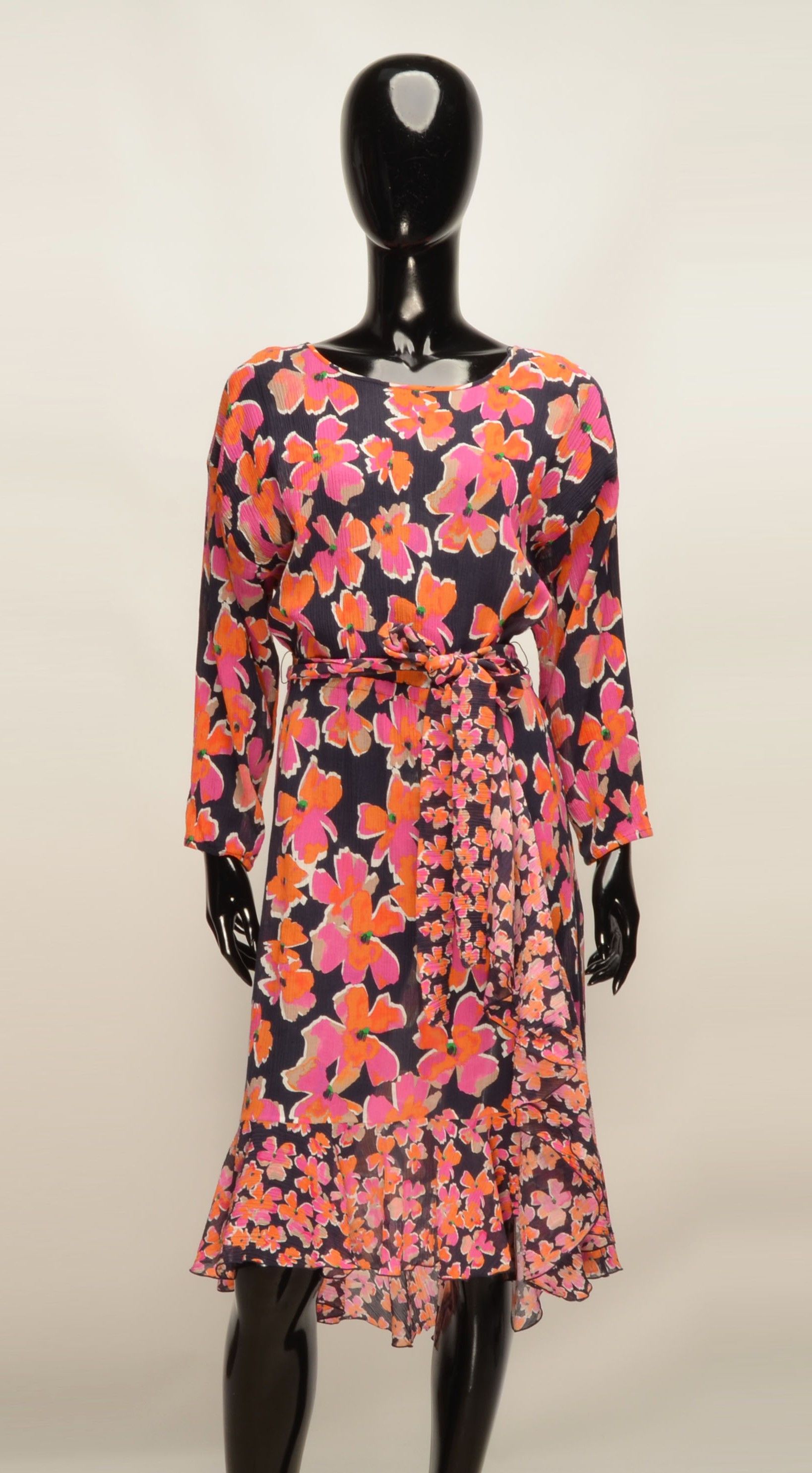 Hugo Boss Hugo Boss Floral Belted Long Sleeve Ruffle Feminine Dress Size M / US 6-8 / IT 42-44 - 1 Thumbnail