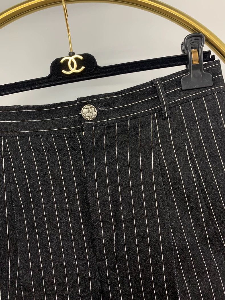 Chanel Chanel Black striped shorts Size 25" / US 0 / IT 36 - 2 Thumbnail