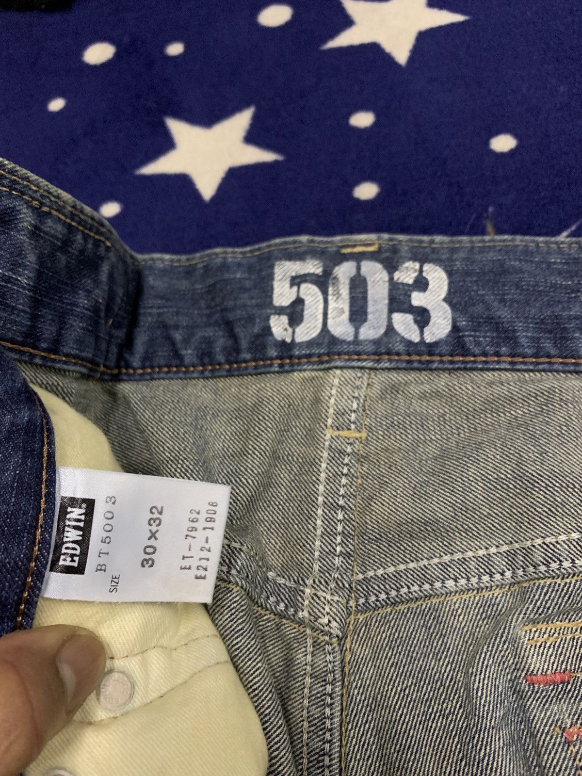 Edwin Vtg EDWIN Blue Trip 503 Distressed Painted Jeans Size US 32 / EU 48 - 14 Thumbnail