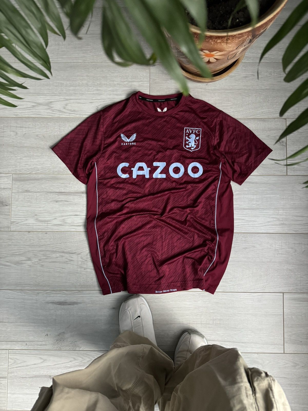 Castore Castore soccer Jersey Aston Villa 2022 shirt Size US S / EU 44-46 / 1 - 1 Thumbnail
