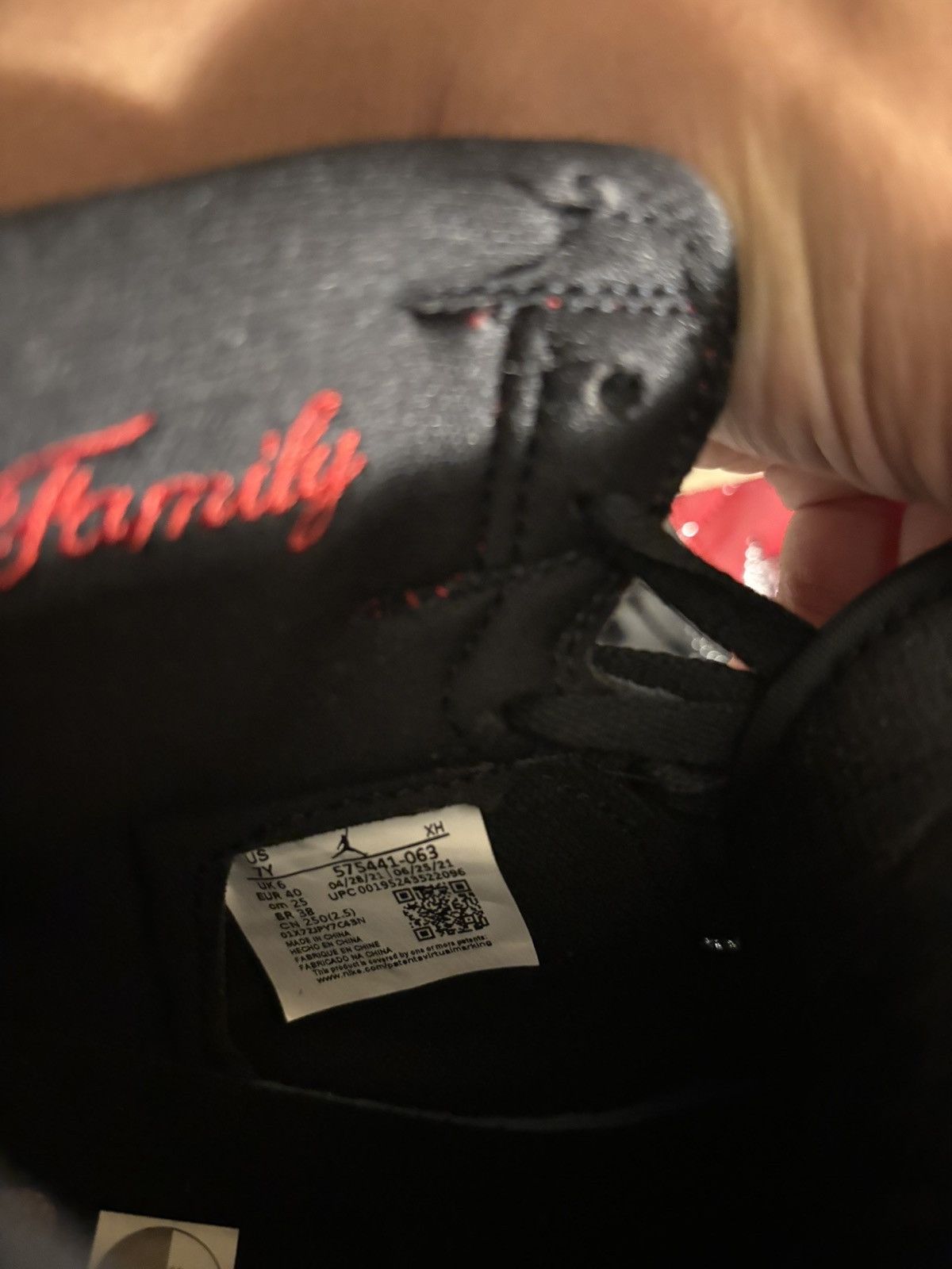 Jordan Brand × Nike Air Jordan 1 Retro High OG ‘Patent Bred’ Size US 7 / EU 40 - 5 Thumbnail