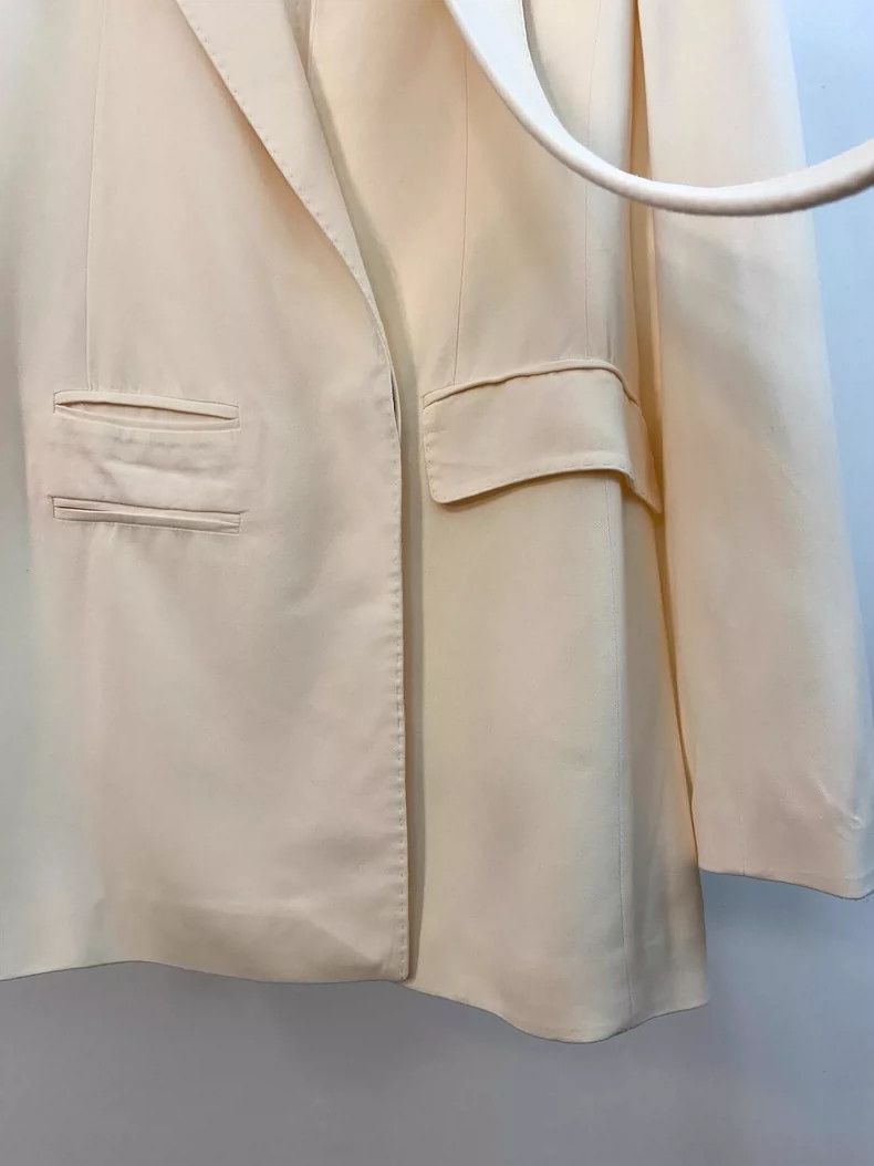 Haider Ackermann Haider Ackermann A grey sweater with a nice texture Size 34S - 4 Thumbnail
