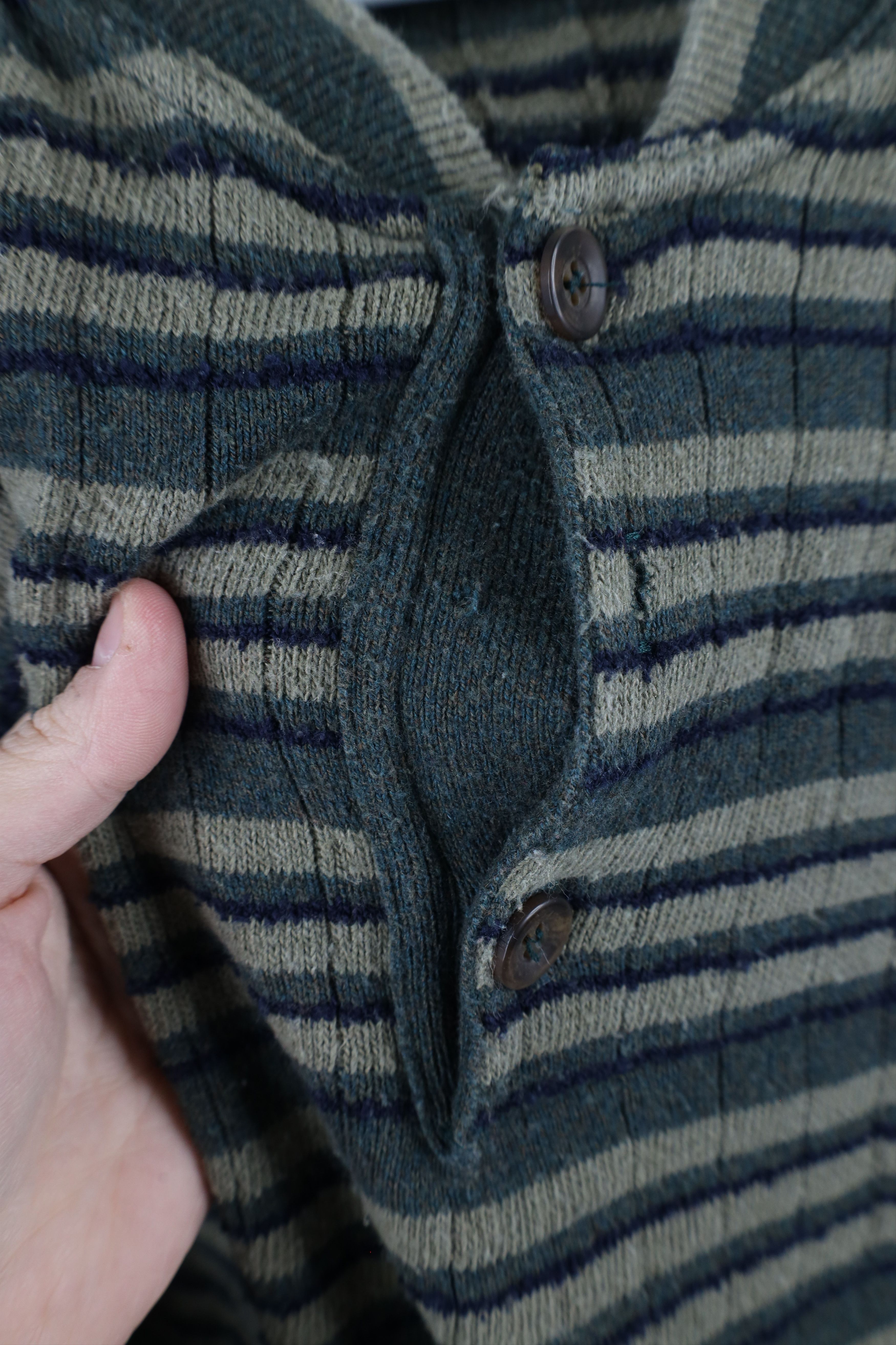 Vintage Vintage 90s Streetwear Block Lightweight Knit Henley Sweater Size US XL / EU 56 / 4 - 4 Thumbnail