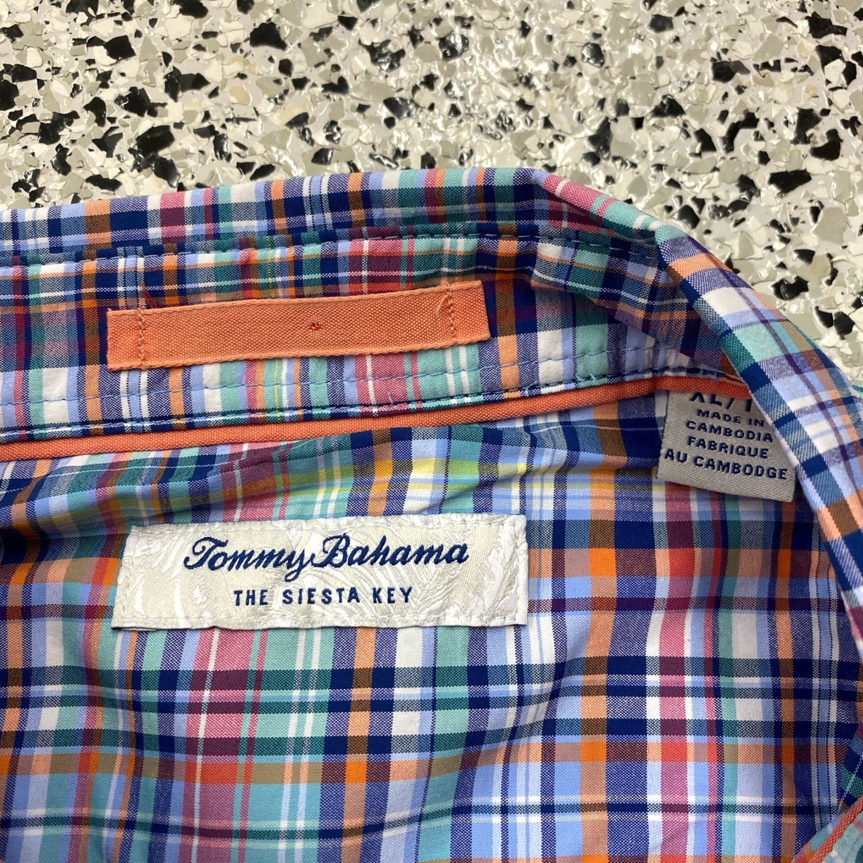 Tommy Bahama VINTAGE Tommy Bahama Shirt The Siesta Key Long Sleeve Plaid Button Front Men Sz XL Size US XL / EU 56 / 4 - 2 Thumbnail