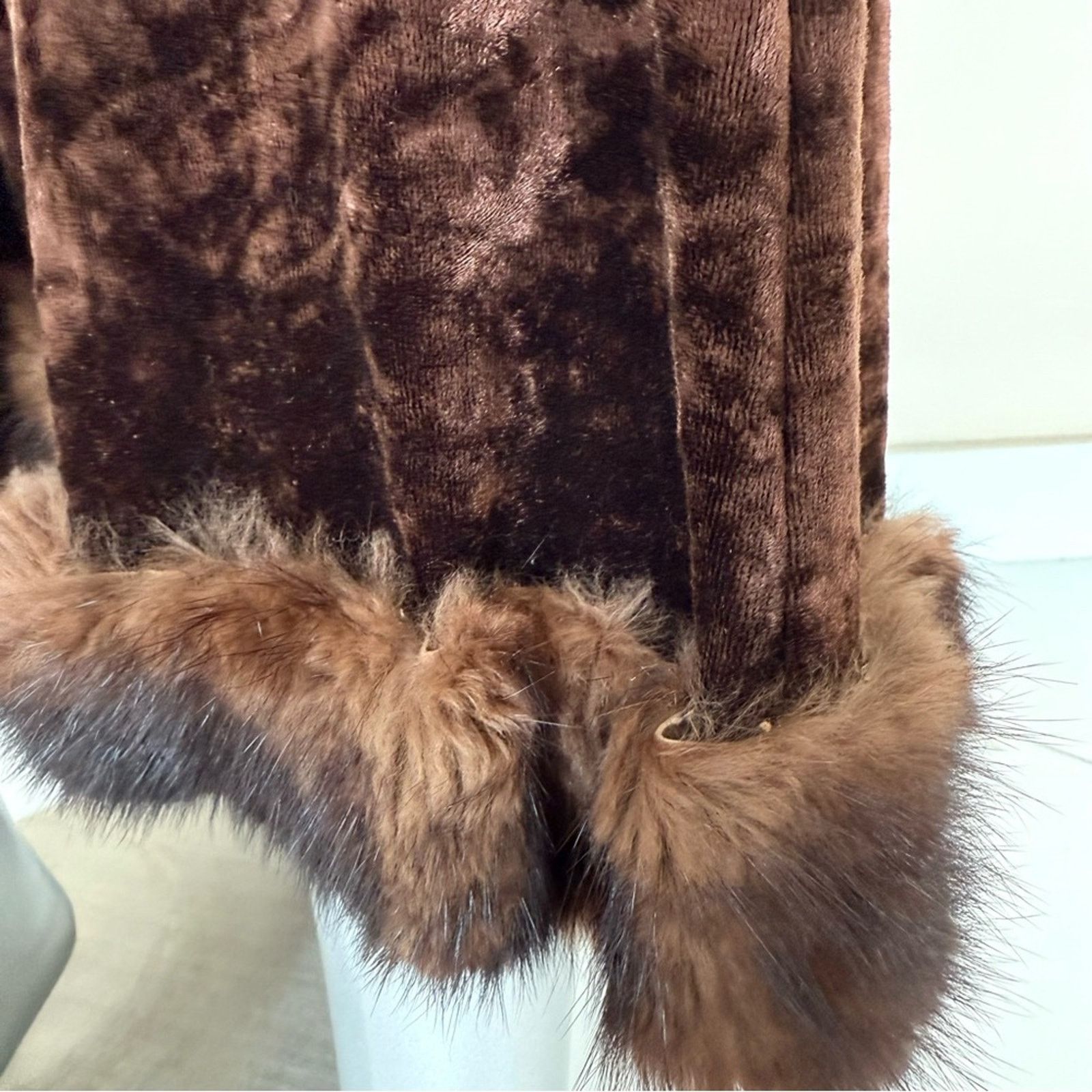 Krizia Krizia women velour dress natural fur size 42 IT or 6 US Size M / US 6-8 / IT 42-44 - 5 Thumbnail