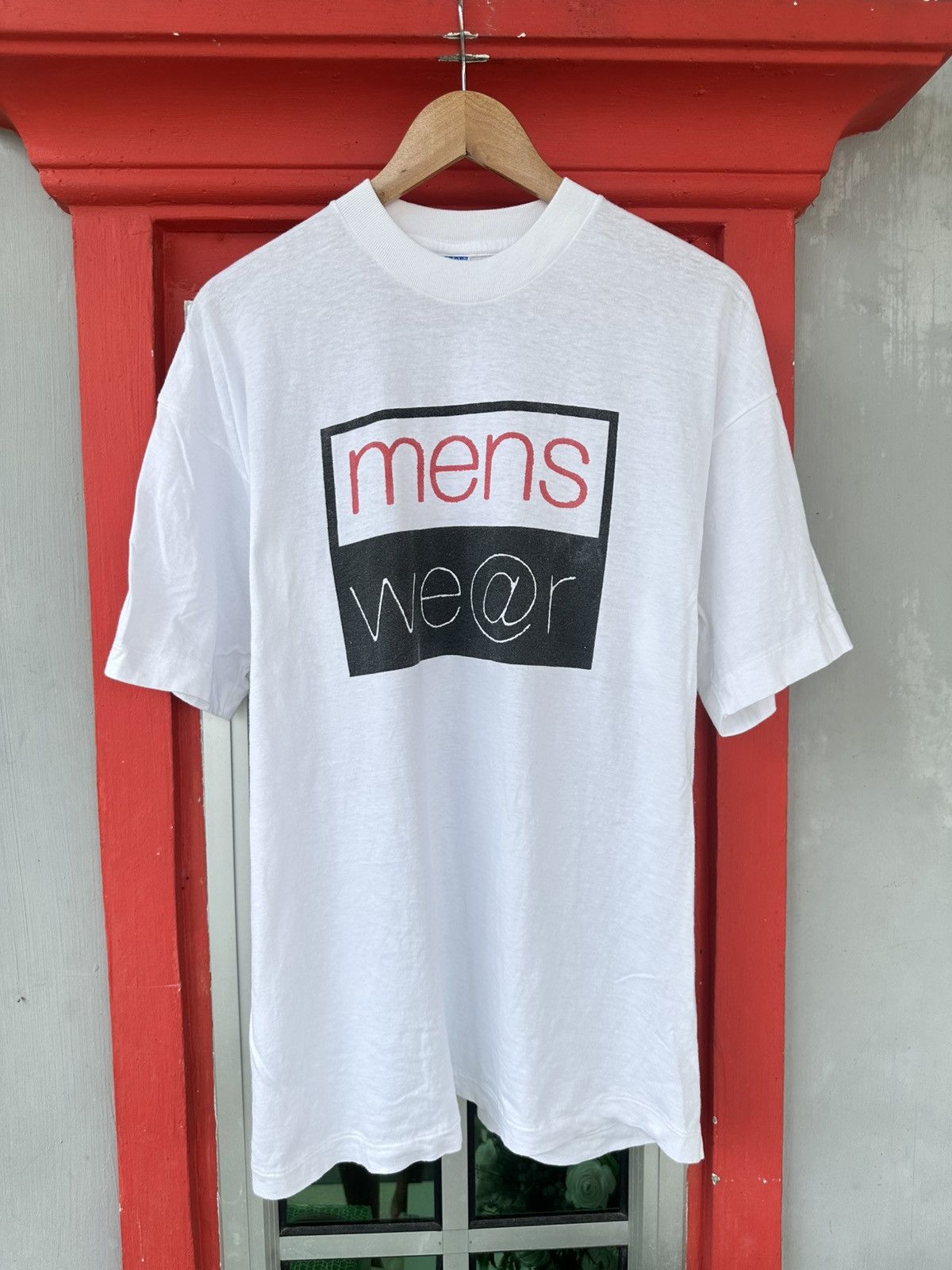 Band Tees Vintage 90s Mens Wear Band Tee Size US XL / EU 56 / 4 - 1 Thumbnail