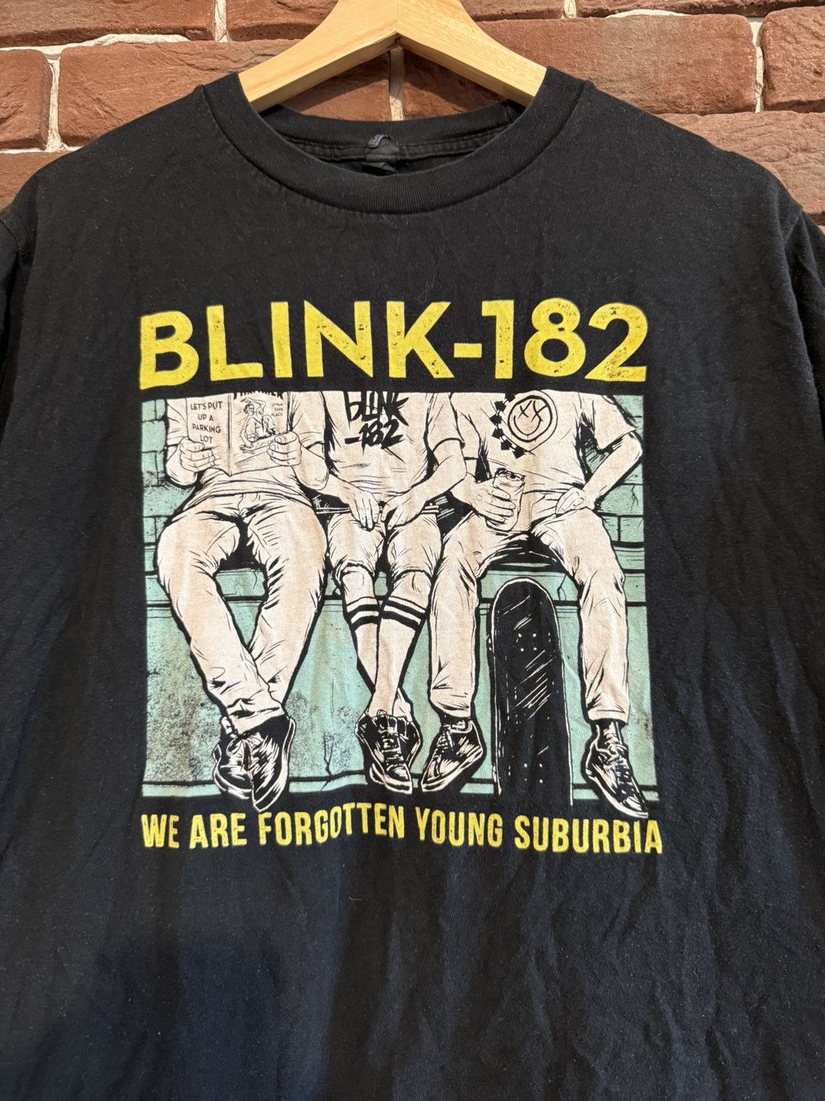 Band Tees Rare Y2K Blink 182 Parking Lot Rock Band Tshirt M Black Grai Size US M / EU 48-50 / 2 - 2 Thumbnail