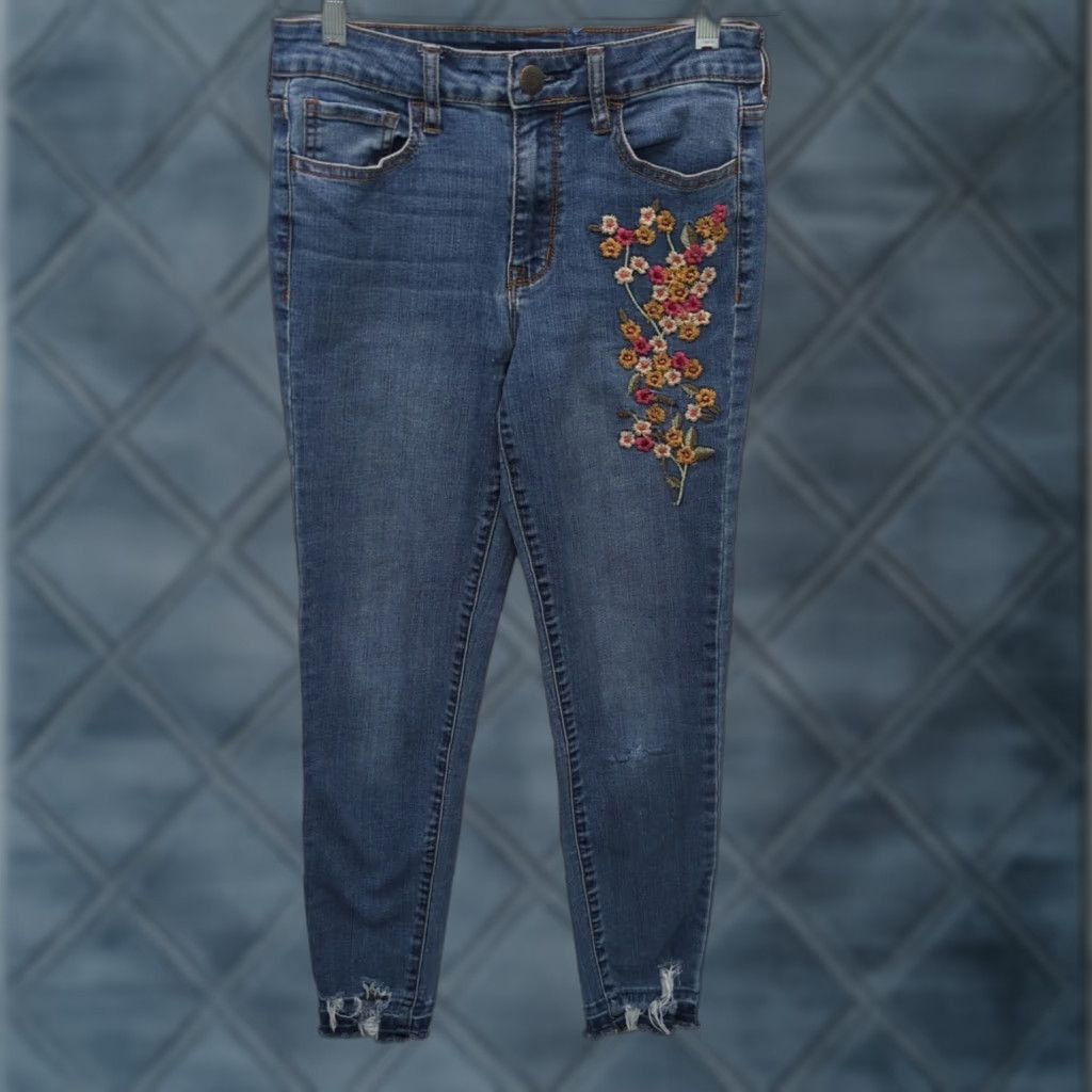 Vintage Aéropostale Jeans Skinny Floral Embroidered Frayed Leg Denim Blue Women's Size 6 Size 28" / US 6 / IT 42 - 1 Thumbnail