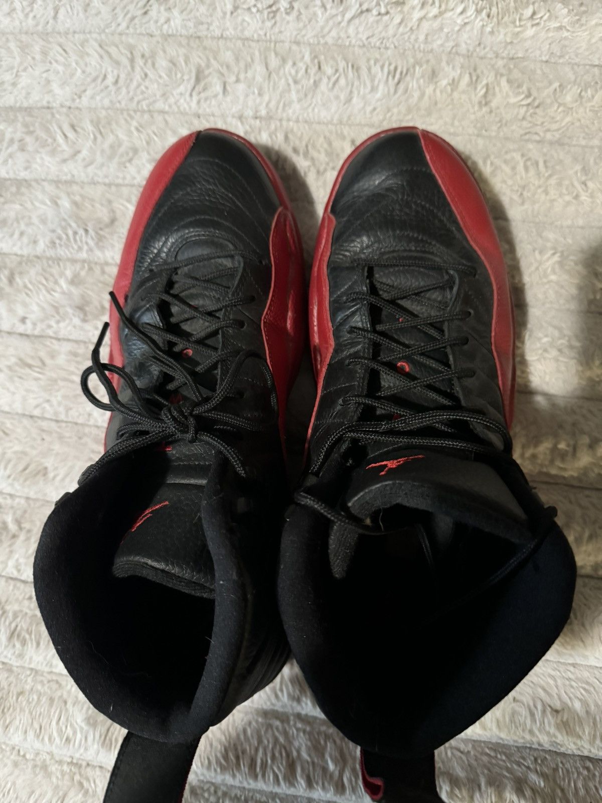 Jordan Brand Jordan 12 Retro Flu Game 2016 sz 12 Used Size US 12 / EU 45 - 3 Thumbnail