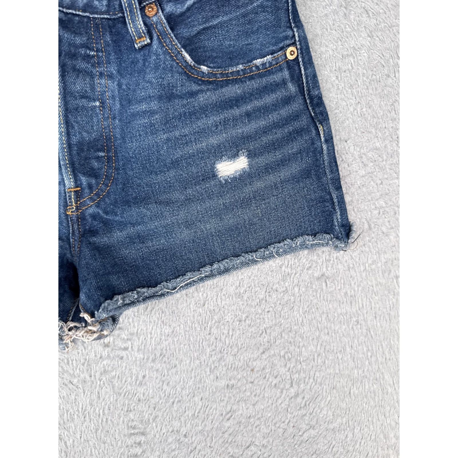 Levi's VINTAGE Levis 501 Shorts Womens 25x2 Blue Denim Button Fly Cutoff Distressed High Rise Casual 5-Pocket Womens Size 42" / US 20 - 2 Thumbnail