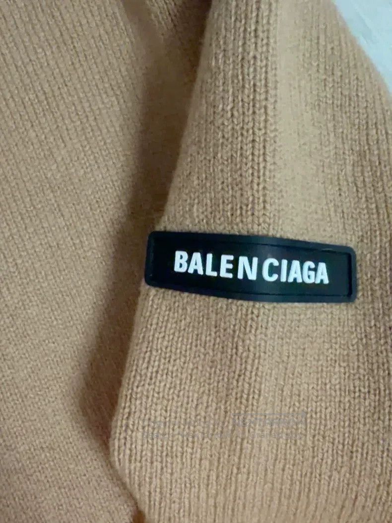 Balenciaga Unisex Women's Sweater