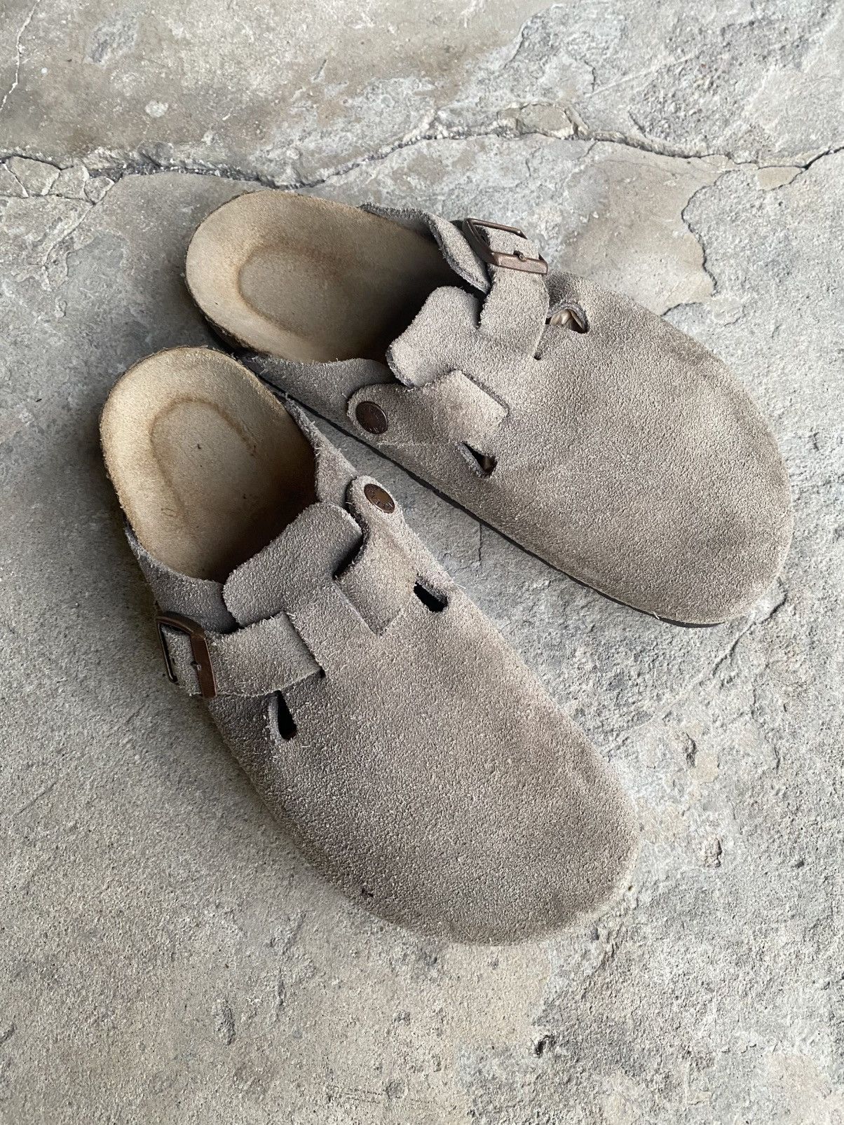 Birkenstock Birkenstock Boston Taupe Suede Soft Footbed Size US 7 / EU 40 - 2 Thumbnail