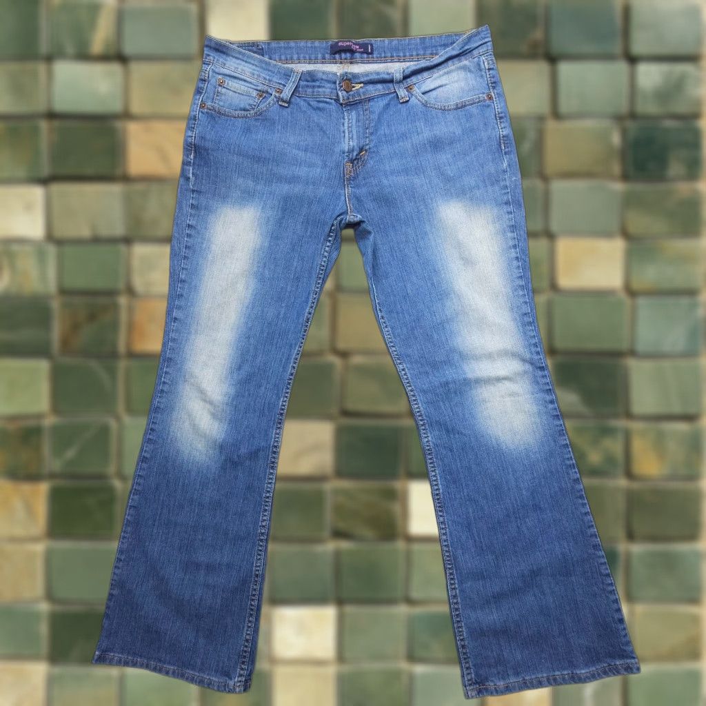 Levi's VINTAGE Levi’s 518 Boot Cut Jeans Juniors 13 Blue Y2K 2000's Southwestern 90s Levi's Womens Jeans Size 34" / US 12 / IT 48 - 1 Thumbnail