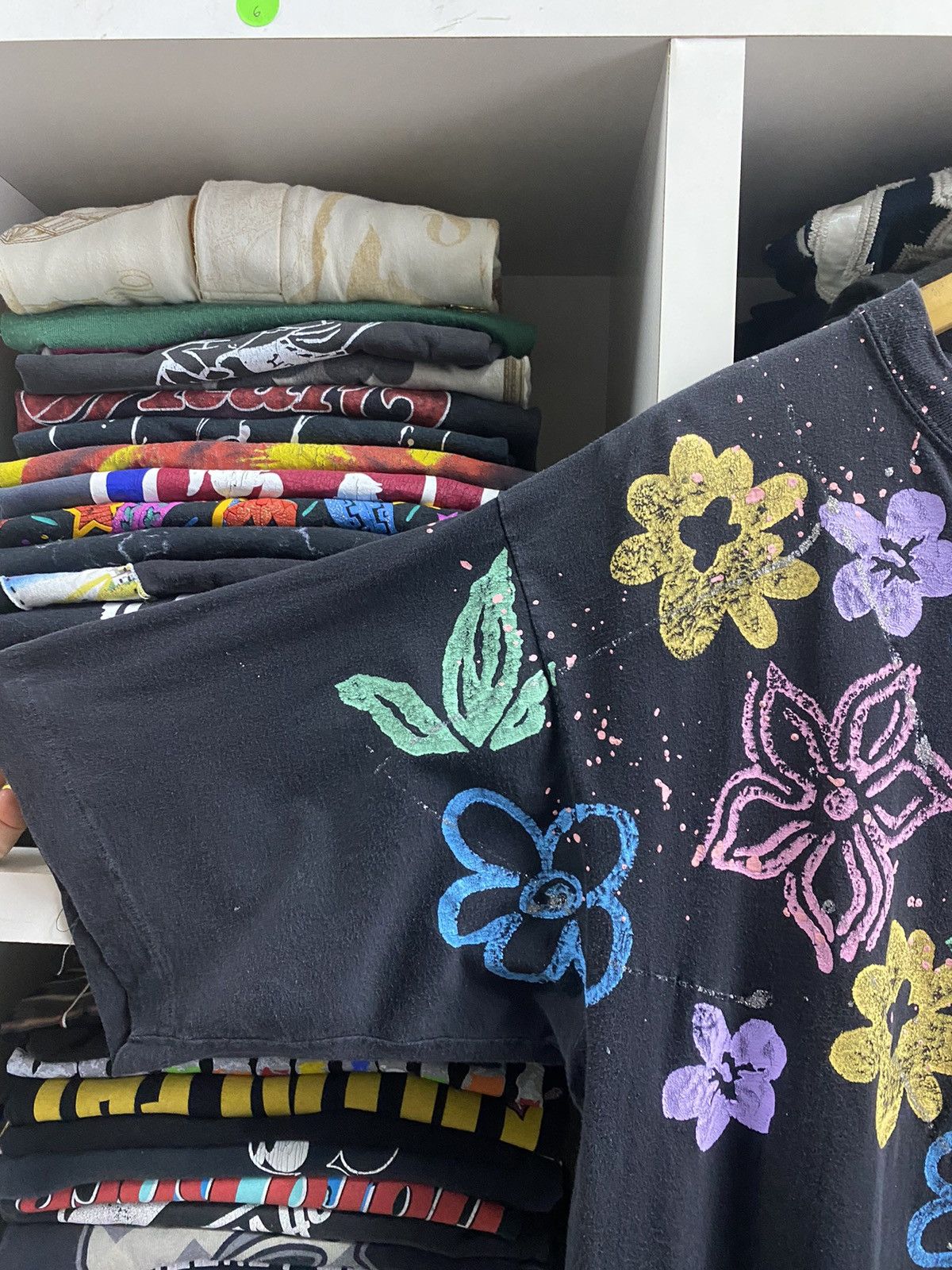 Vintage Makee Tee Floral Art Splash Design Size US XL / EU 56 / 4 - 6 Thumbnail