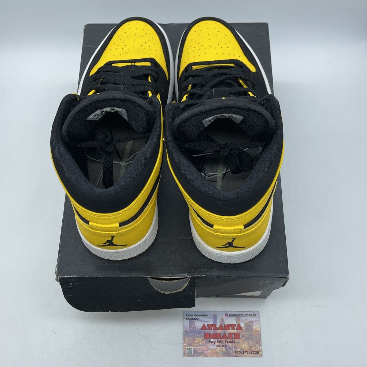 Jordan Brand Air Jordan 1 mid new love Size US 8.5 / EU 41-42 - 6 Thumbnail