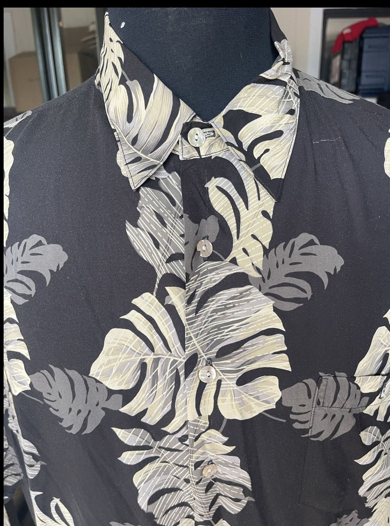Tori Richard Tori Richard Hawaiian Print Black/Gray Full Button Men's XL Size US XL / EU 56 / 4 - 3 Thumbnail