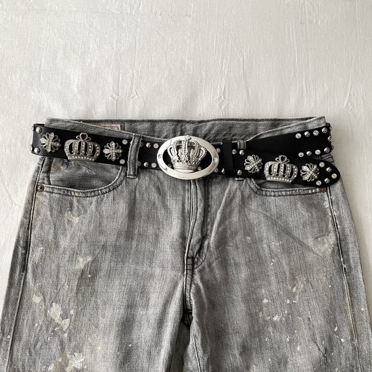 B.B. Simon Crown Buckle Studded Leather Belt Size ONE SIZE - 12 Thumbnail