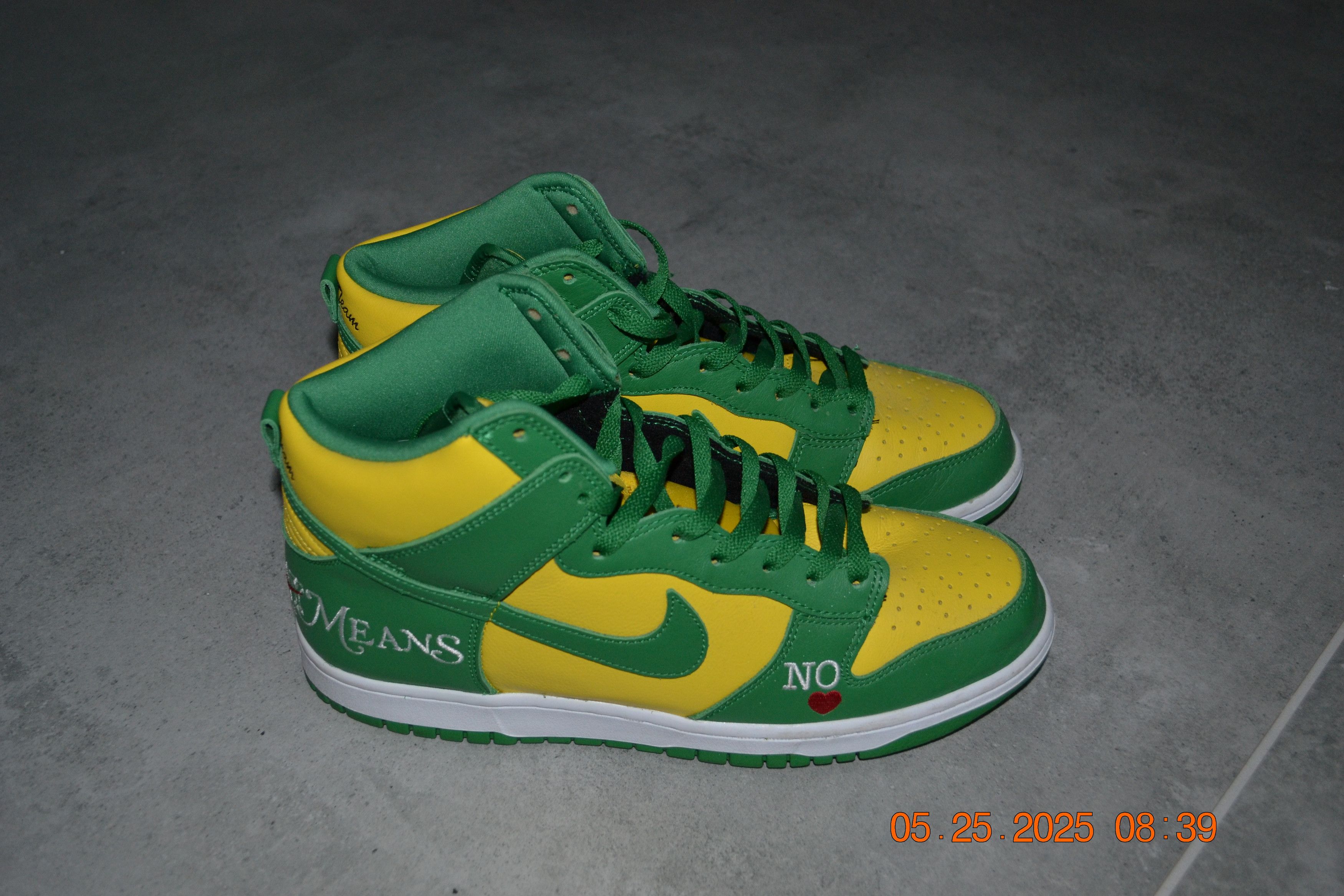 ★NikexSupreme SB Dunk High OG QS By Any Means★Pine Green★ Supreme Nike Dunk Green | Grailed