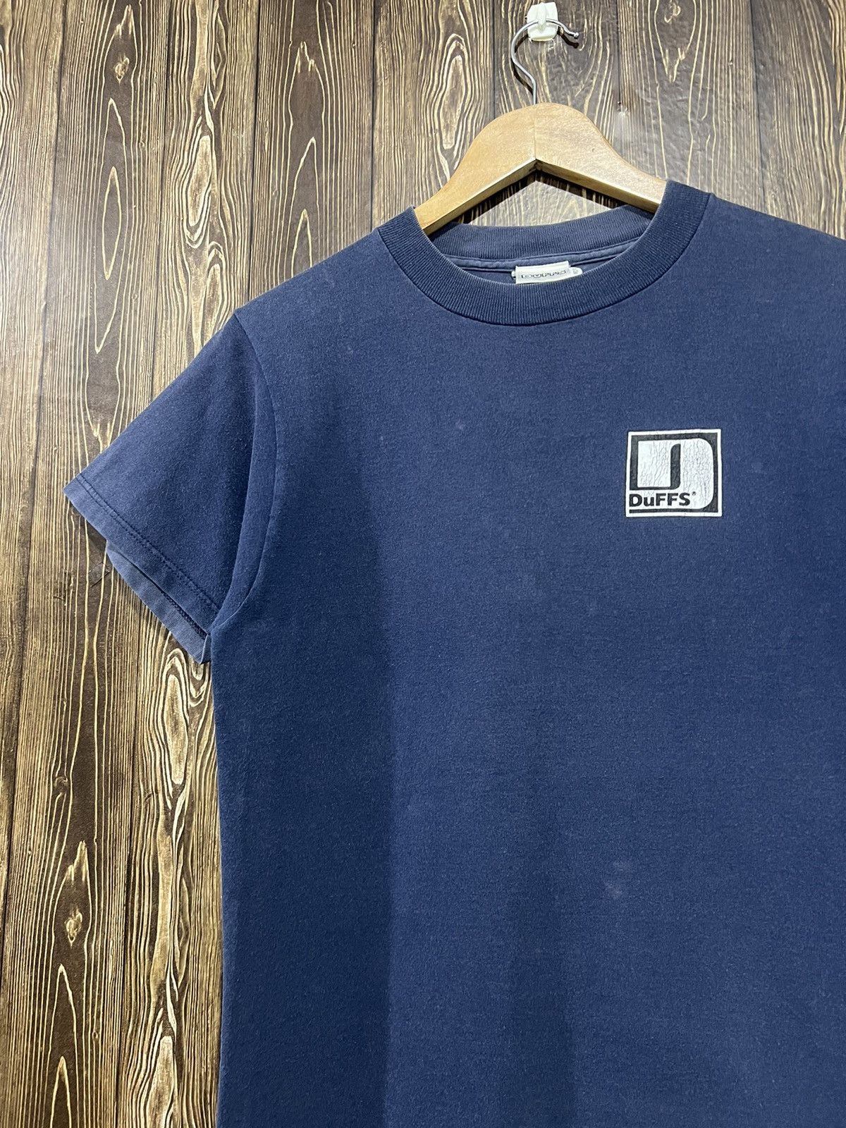 Vintage Vintage Duffs Skateboard Tshirt Size US S / EU 44-46 / 1 - 7 Thumbnail